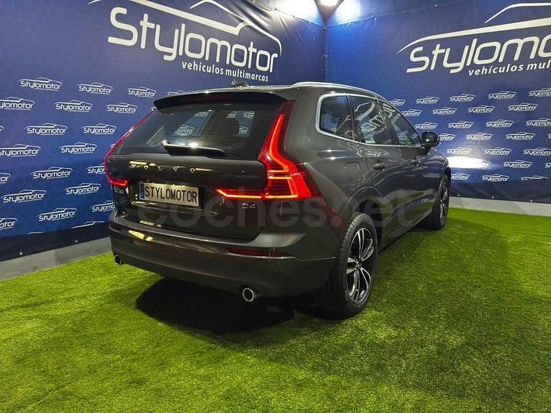 Usado Volvo XC60 Momentum 190 CV (139 kW) 2020 Gris / plata SUV
