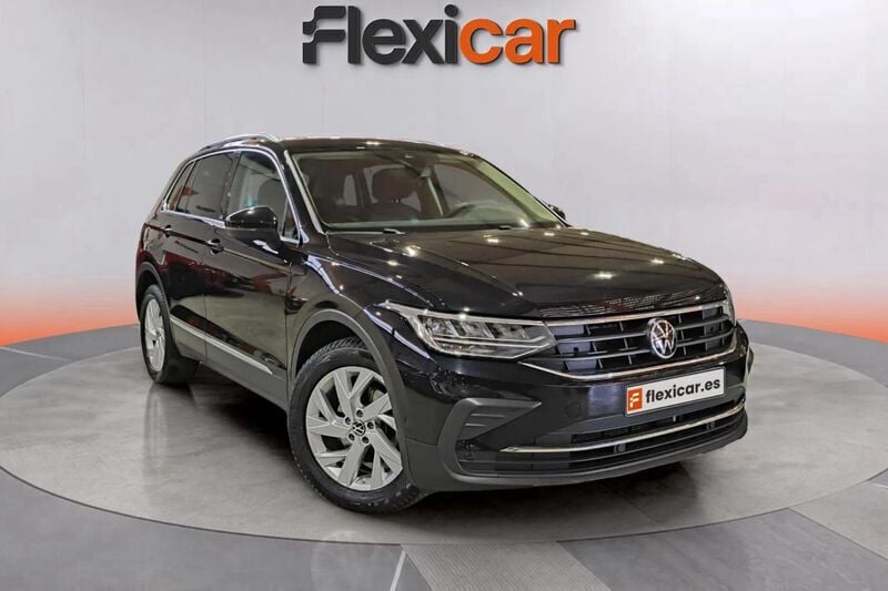 Negro Usado 2023 VW Tiguan Life SUV | 25.890 € (Super precio) - Imagen 1/4