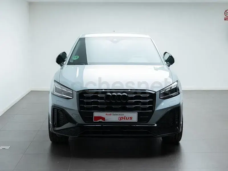 Usado Audi Q2 Sport 150 CV (110 kW) 2025 Gris / plata SUV