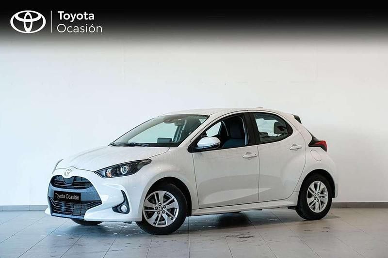 Blanco Usado 2024 Toyota Yaris Edition Utilitario | 17.850 € (Precio justo) - Imagen 1/4