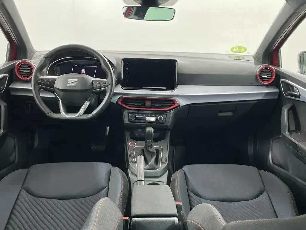 Usado Seat Ibiza FR 150 CV (110 kW) 2025 Rojo Utilitario