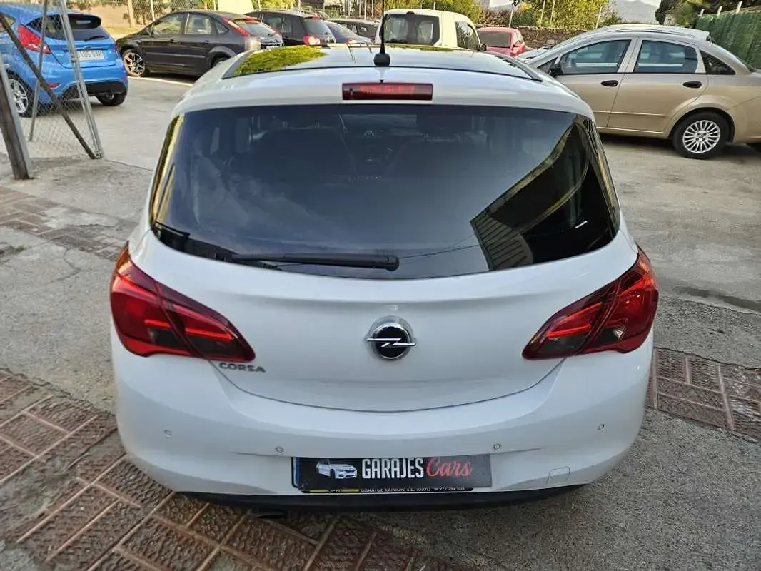 Usado Opel Corsa Expression 90 CV (66 kW) 2019 Blanco Utilitario
