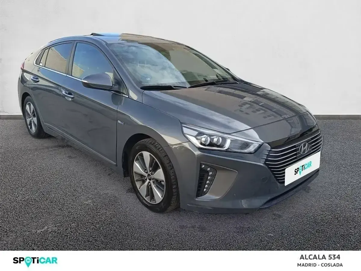 Usado Hyundai Ioniq 141 CV (103 kW) 2019 Gris Utilitario