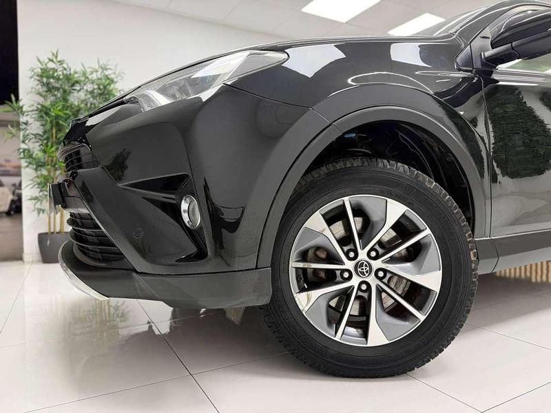 Usado Toyota RAV4 Hybrid Advance 197 CV (144 kW) 2017 Negro SUV