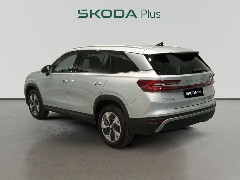 Usado Skoda Kodiaq Selection 150 CV (110 kW) 2025 Gris plata SUV
