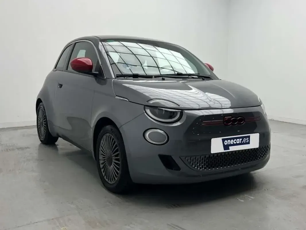 Usado Fiat 500 Red 118 CV (86 kW) 2022 Gris Berlina
