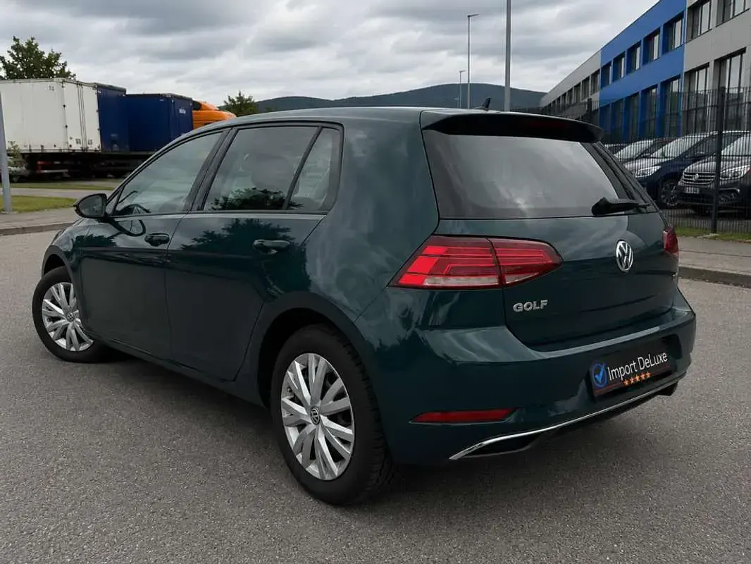 Usado VW Golf VII 110 CV (80 kW) 2017 Verde Utilitario