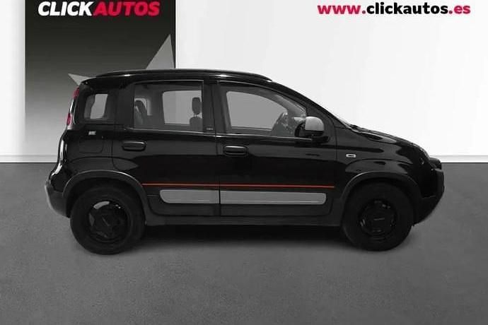 Usado Fiat Panda Garmin 70 CV (51 kW) 2023 Negro Utilitario