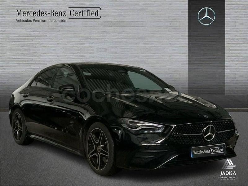 Usado Mercedes CLA200 163 CV (119 kW) 2025 Negro Berlina