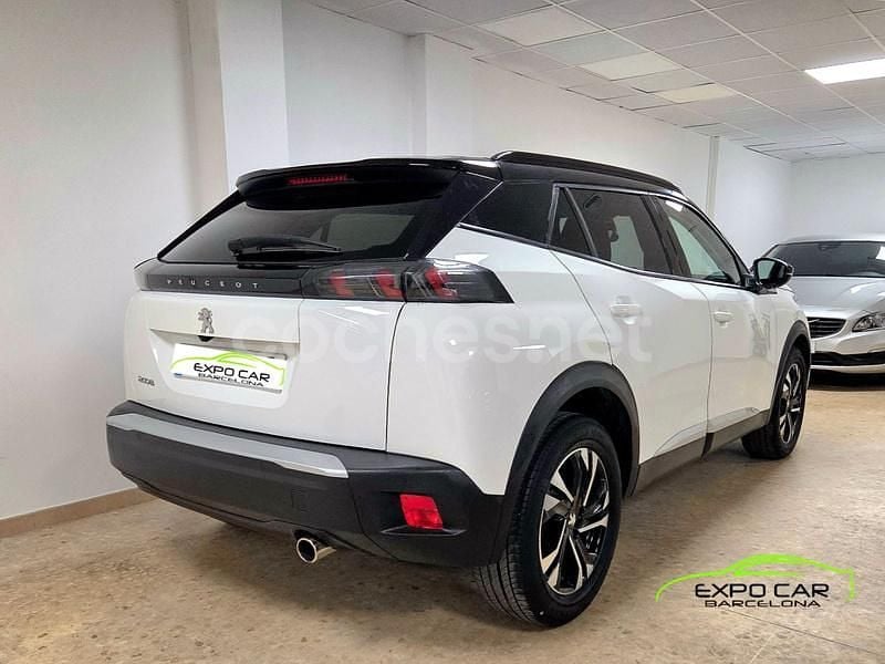 Usado Peugeot 2008 Allure 100 CV (73 kW) 2020 Blanco SUV