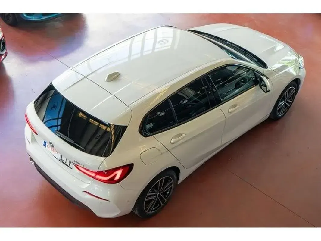 Usado BMW 116 Executive 116 CV (85 kW) 2021 Blanco Utilitario
