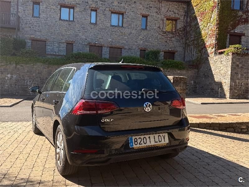 Usado VW Golf VII Edition 115 CV (84 kW) 2020 Negro Familiar