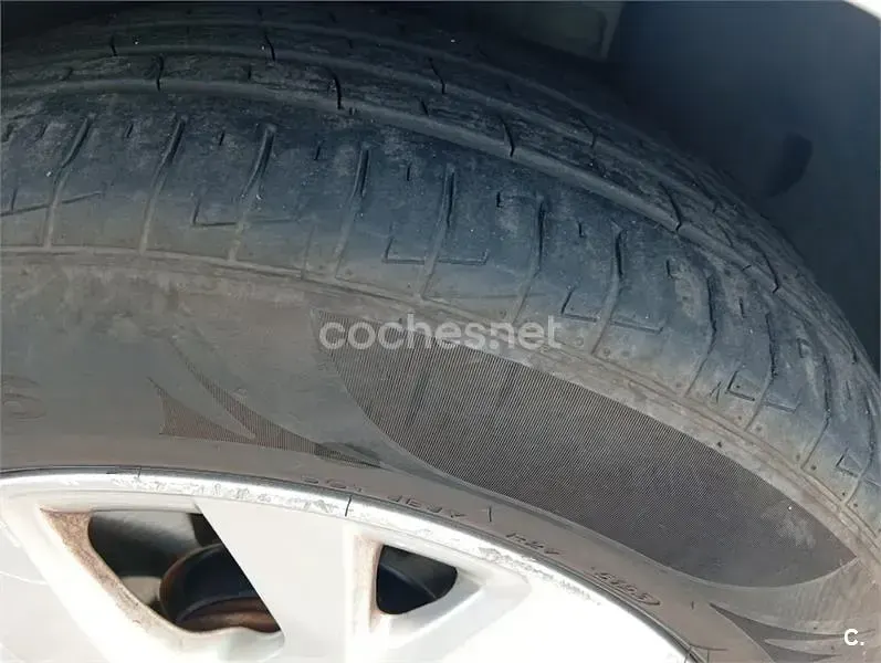 Usado Citroën C4 Picasso Attraction 120 CV (88 kW) 2014 Blanco Monovolumen