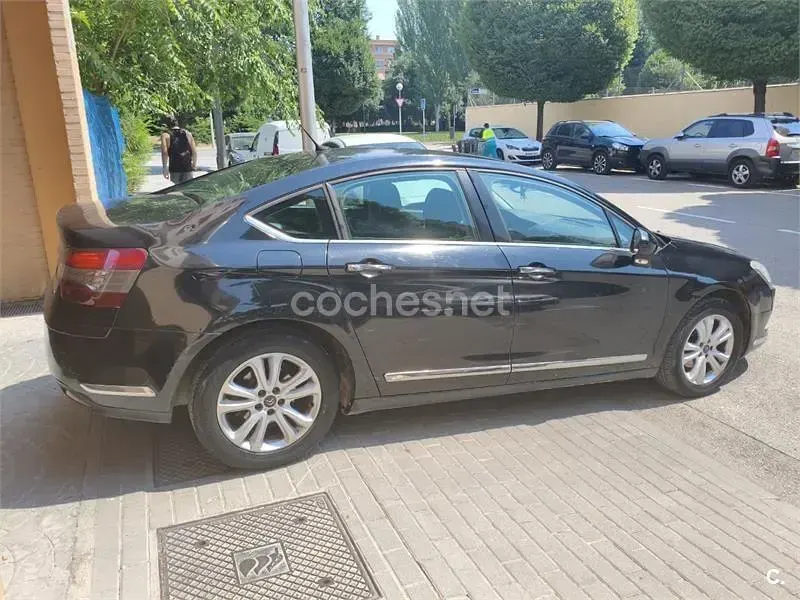 Usado Citroën C5 Seduction 112 CV (82 kW) 2012 Negro Berlina