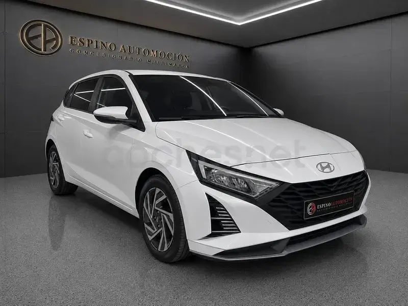 Usado Hyundai i20 79 CV (58 kW) 2024 Blanco Utilitario