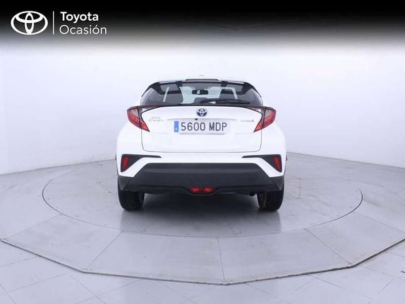 Usado Toyota C-HR Active 122 CV (89 kW) 2023 Blanco SUV