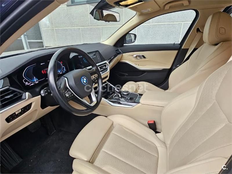 Usado BMW 320e Luxury Line 204 CV (150 kW) 2022 Azul Familiar
