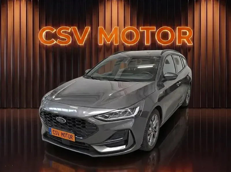 Usado Ford Focus ST-Line 125 CV (91 kW) 2023 Gris / plata Familiar