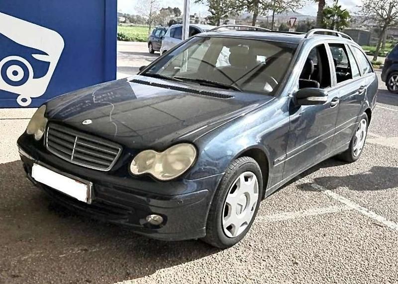Azul Usado 2005 Mercedes C200 Classic Familiar | 8490 € (Un poco caro) - Imagen 1/4