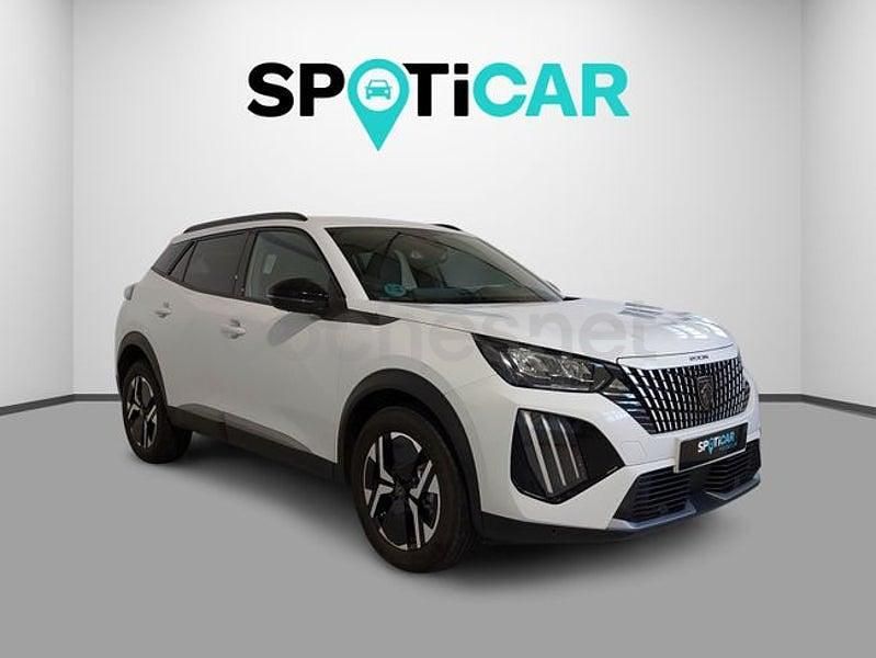 Usado Peugeot 2008 Allure 100 CV (73 kW) 2024 Blanco SUV