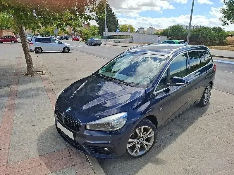 Usado BMW 218 150 CV (110 kW) 2016 Azul Familiar