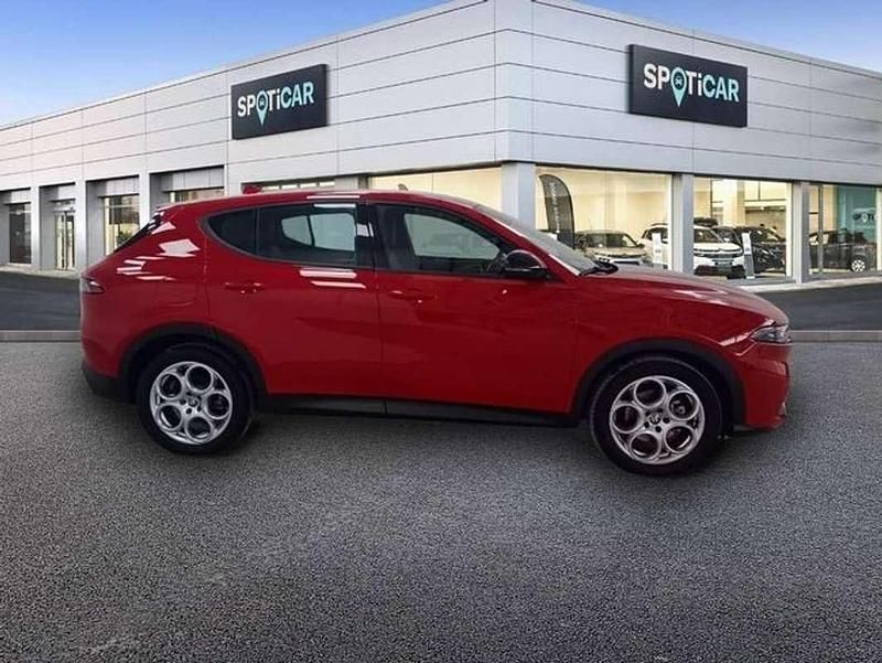 Usado Alfa Romeo Tonale Sprint 131 CV (96 kW) 2023 Rojo SUV