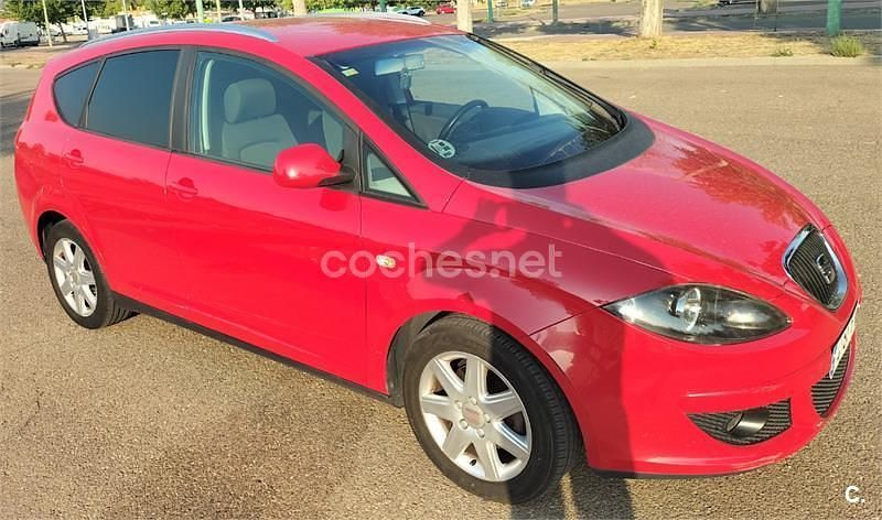 Rojo Usado 2007 Seat Altea XL Stylance Monovolumen | 3700 € (Precio justo) - Imagen 1/1
