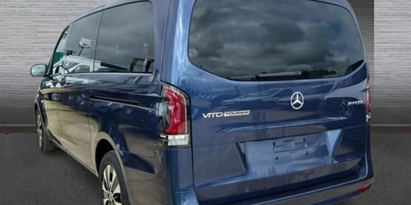 Nuevo Mercedes Vito 136 CV (100 kW) 2026 Azul Van