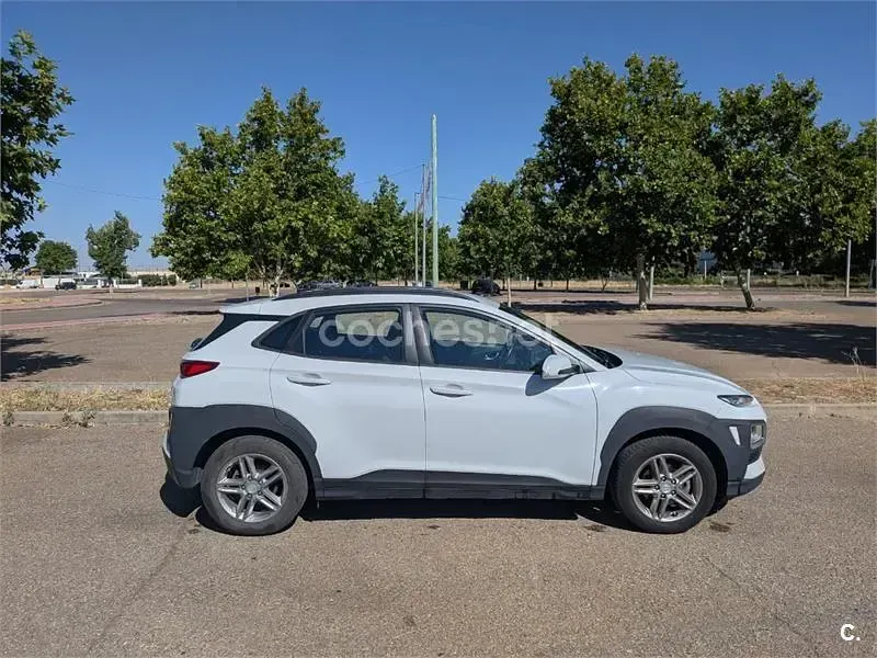 Usado Hyundai Kona 120 CV (88 kW) 2017 Blanco SUV