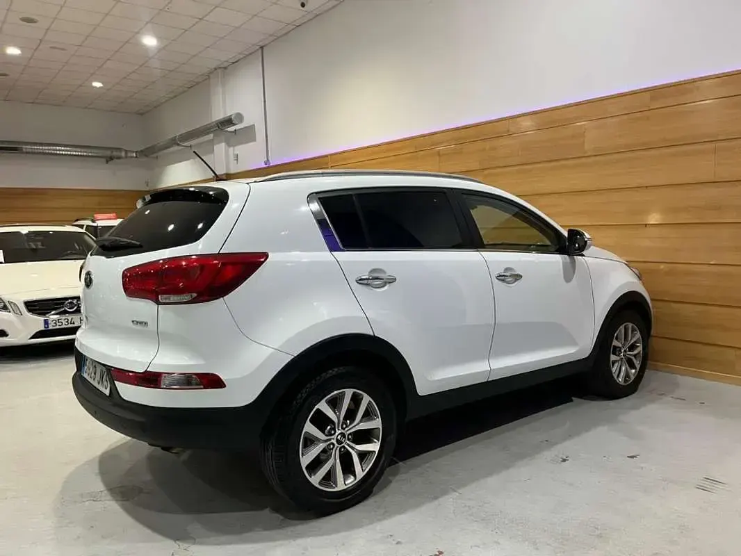 Usado Kia Sportage 116 CV (85 kW) 2016 Blanco SUV