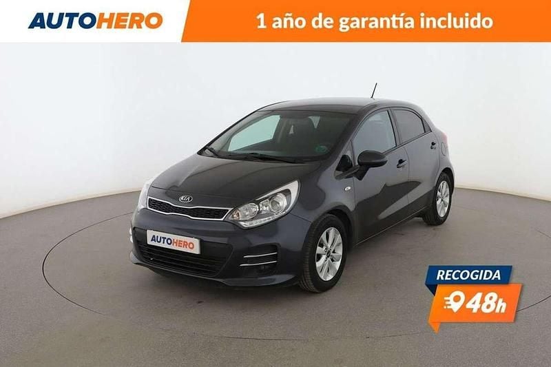 Gris Usado 2016 Kia Rio Berlina | 10.699 € (Precio justo) - Imagen 1/3