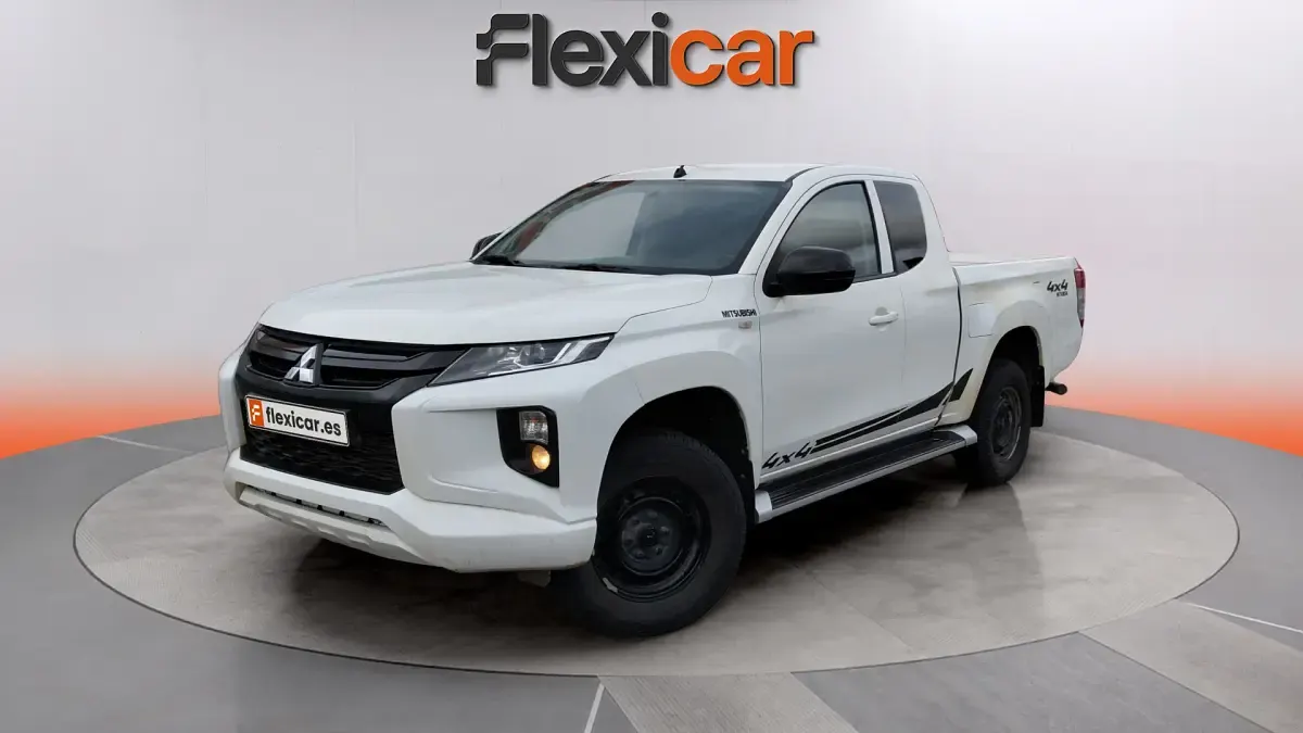Usado Mitsubishi L200 150 CV (110 kW) 2020 Blanco Pickup/Camioneta