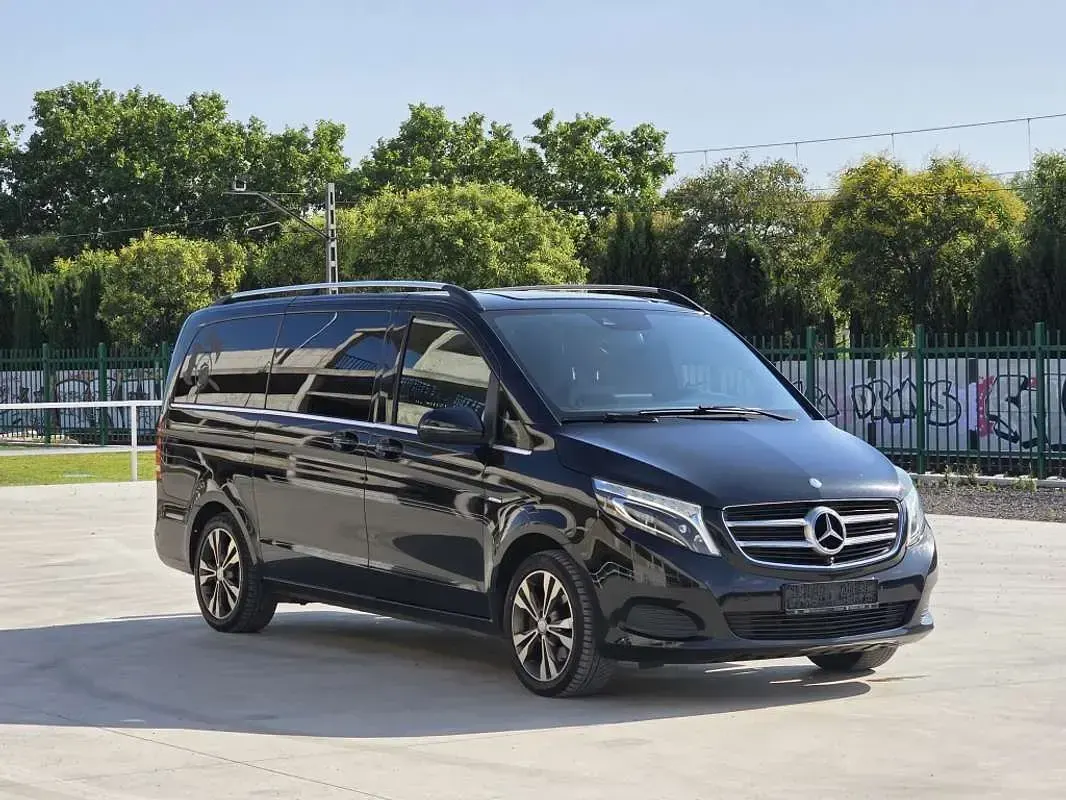 Usado Mercedes V220 Avantgarde 163 CV (119 kW) 2016 Negro Monovolumen