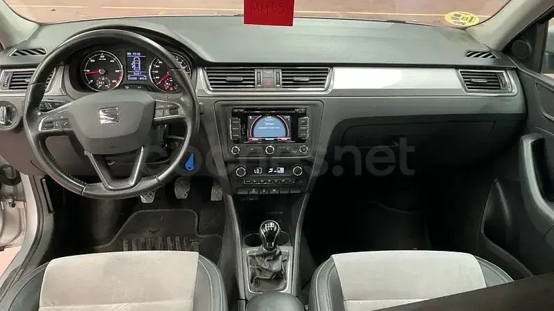Usado Seat Toledo Style 105 CV (77 kW) 2014 Gris / plata Utilitario