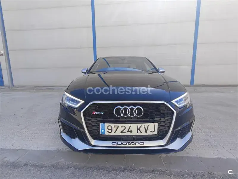 Usado Audi RS3 400 CV (294 kW) 2017 Negro Berlina