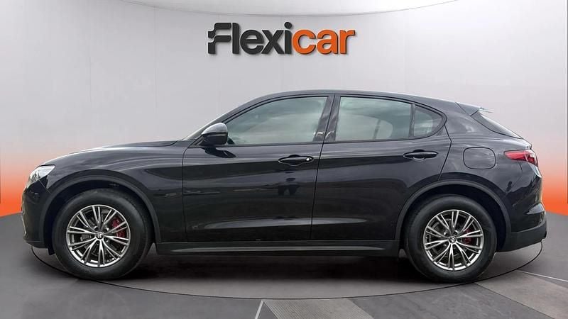 Usado Alfa Romeo Stelvio Sprint 190 CV (139 kW) 2022 Negro SUV