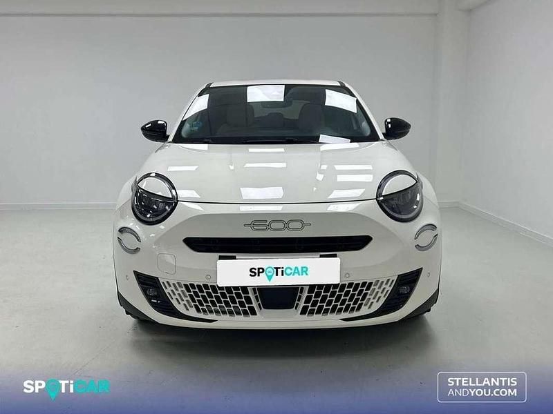 Usado Fiat 600 La Prima 101 CV (74 kW) 2024 Blanco SUV