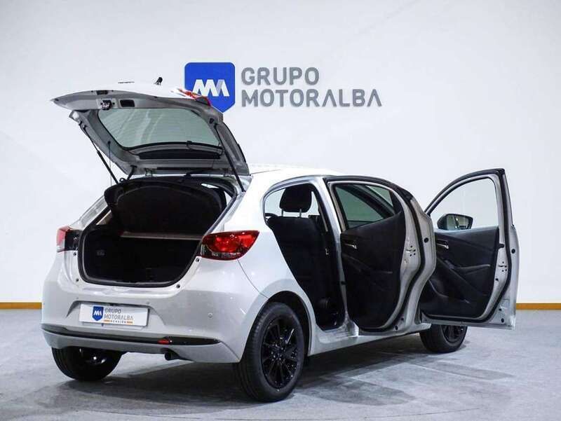 Usado Mazda 2 Homura-Line 90 CV (66 kW) 2024 Gris Utilitario