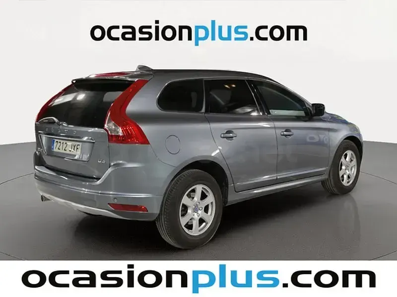 Usado Volvo XC60 Kinetic 150 CV (110 kW) 2017 Gris / plata SUV