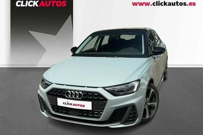 Usado Audi A1 Comfort 116 CV (85 kW) 2025 Rojo SUV