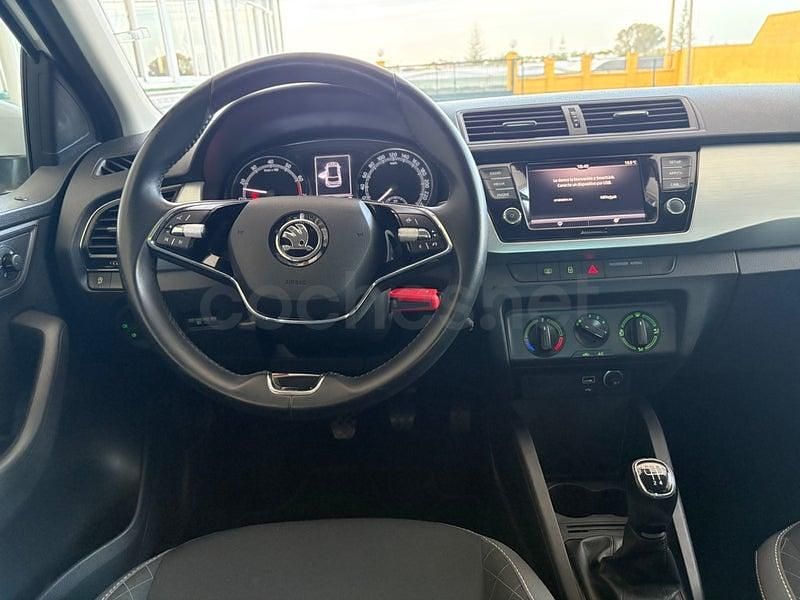 Usado Skoda Fabia Style 95 CV (69 kW) 2022 Blanco Utilitario