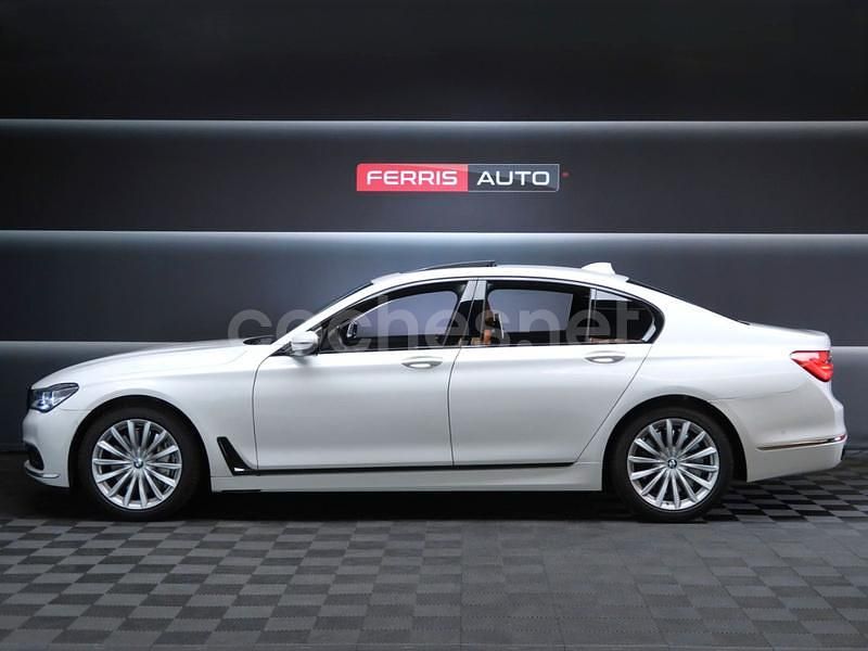 Usado BMW 750 Comfort Edition 450 CV (330 kW) 2018 Blanco Berlina