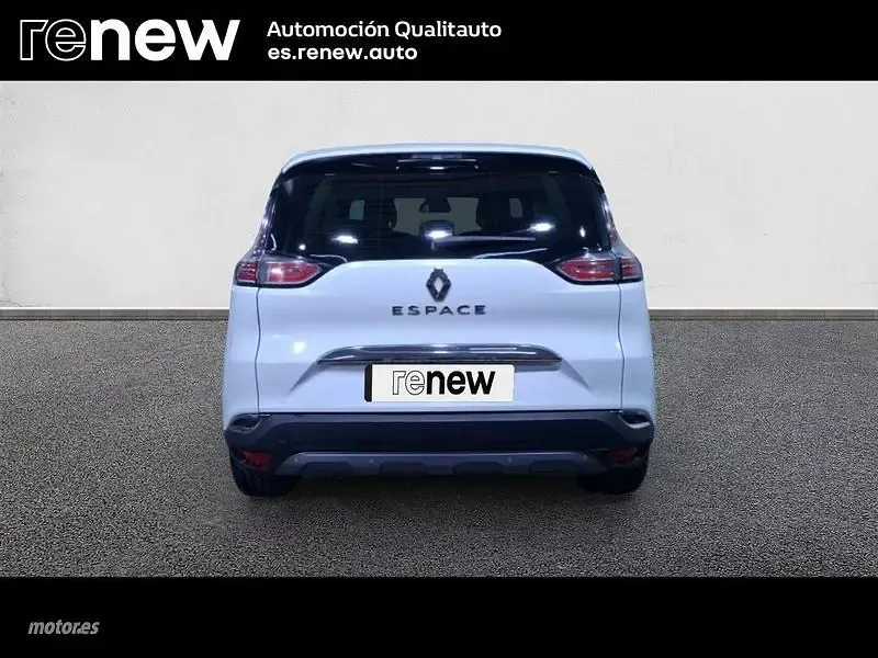 Usado Renault Espace Zen 160 CV (117 kW) 2018 Blanco Monovolumen