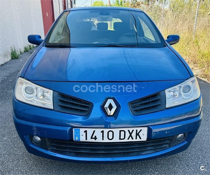 Usado Renault Mégane II Dynamique 105 CV (77 kW) 2006 Azul Berlina