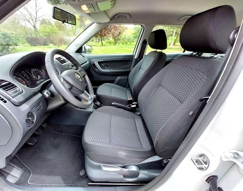 Usado Skoda Fabia Ambition 86 CV (63 kW) 2015 Blanco Utilitario