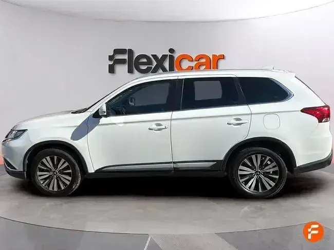Usado Mitsubishi Outlander 150 CV (110 kW) 2019 Blanco SUV