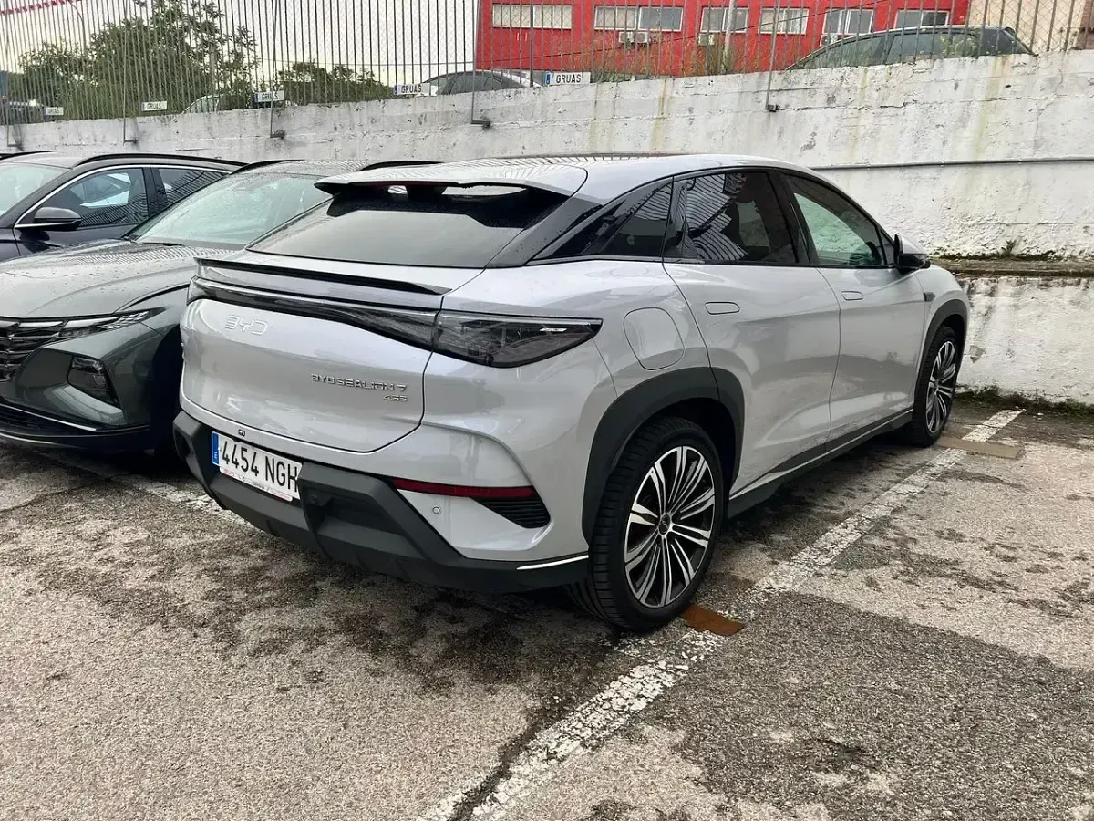 Usado BYD Sealion 7 389 kW (530 CV) 2025 Gris SUV