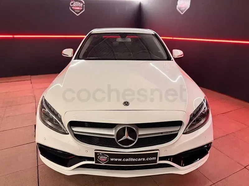 Usado Mercedes C220 AMG line 170 CV (125 kW) 2016 Blanco Berlina