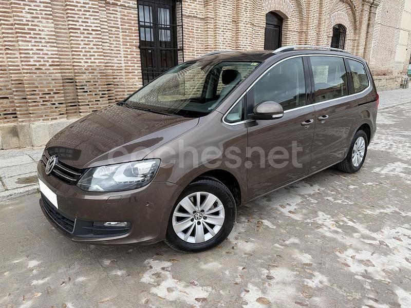 Marrón Usado 2013 VW Sharan Advance Monovolumen | 12.990 € (Precio justo) - Imagen 1/4