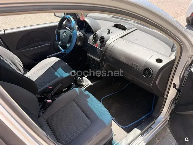Usado Chevrolet Kalos SE 72 CV (52 kW) 2006 Gris / plata Berlina